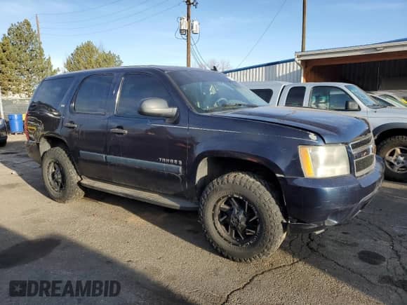 2007 Chevrolet Tahoe LS with VIN 1GNFK13037J321645, listed as a Copart auction lot 48508535 with 255,650 mi miles and Non repairable. Bid and sale history available at DreamBid. Image 4.