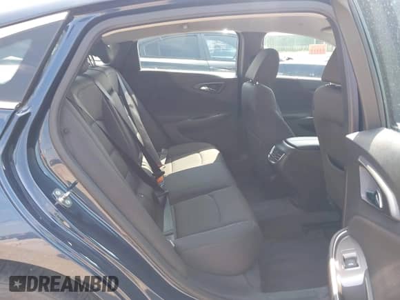 2019 Chevrolet Malibu LT z VIN 1G1ZD5ST6KF173403, wystawiony jako IAAI lot #42905658 z przebiegiem 74 564 mil mil oraz . Historia ofert i sprzedaży dostępna na DreamBid. Obrazek 8.