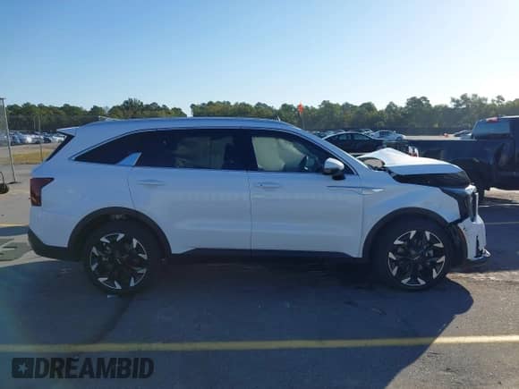 2025 Kia Sorento EX с VIN 5XYRH4JF7SG323758, выставлен на аукционе IAAI как лот 43367431 с пробегом 25 885 миль миль и . История ставок и продаж доступна на DreamBid. Изображение 14.