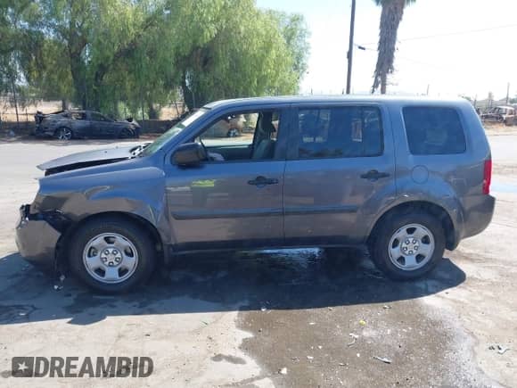 2014 Honda Pilot LX с VIN 5FNYF3H28EB022541, выставлен на аукционе IAAI как лот 43011655 с пробегом 157 051 миль миль и . История ставок и продаж доступна на DreamBid. Изображение 13.