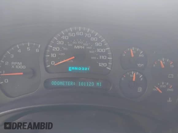 2005 Chevrolet Silverado 1500 Z71 with VIN 1GCEK19B45E303688, listed as a IAAI auction lot 43338912 with 181,123 mi miles and . Bid and sale history available at DreamBid. Image 7.