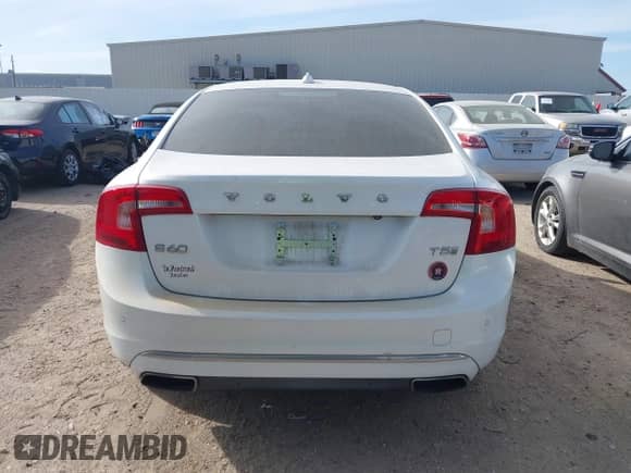 2018 Volvo S60 Inscription с VIN LYV402HK9JB173328, выставлен на аукционе IAAI как лот 41818895 с пробегом 60 215 миль миль и . История ставок и продаж доступна на DreamBid. Изображение 16.