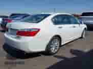 2015 Honda Accord Touring z VIN 1HGCR3F90FA000028, wystawiony jako IAAI lot #42353710 z przebiegiem 119 387 mil mil oraz . Historia ofert i sprzedaży dostępna na DreamBid. Obrazek 4.