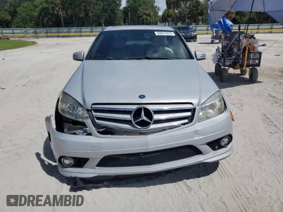2010 Mercedes-Benz C 300 Sport с VIN WDDGF5EB9AR094712, выставлен на аукционе Copart как лот 69847075 с пробегом 96 022 миль миль и Списание • Salvage title. История ставок и продаж доступна на DreamBid. Изображение 5.