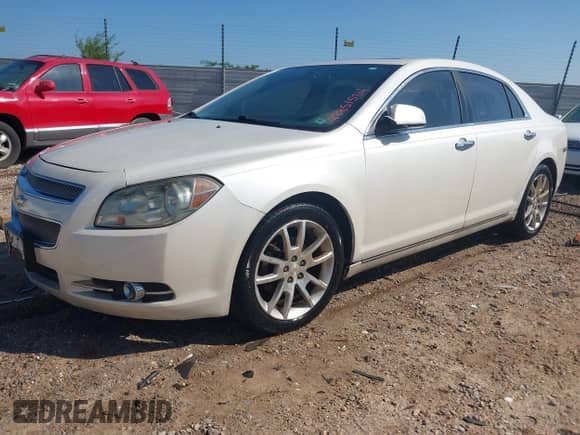 2010 Chevrolet Malibu LTZ with VIN 1G1ZE5E7XAF321952, listed as a IAAI auction lot 42851584 with 292,301 mi miles and . Bid and sale history available at DreamBid. Image 2.