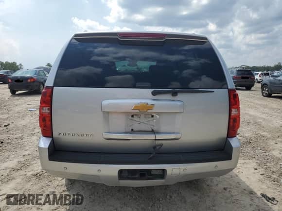 2013 Chevrolet Suburban LT с VIN 1GNSCJE08DR268169, выставлен на аукционе Copart как лот 69770475 с пробегом 158 836 миль миль и Списание • Salvage title. История ставок и продаж доступна на DreamBid. Изображение 6.