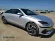 2023 Hyundai Ioniq 6 Preferred z VIN KMHM34AC8PA042828, wystawiony jako Copart lot #58494964 z przebiegiem 3 794 mil mil oraz Szkoda całkowita • Salvage title. Historia ofert i sprzedaży dostępna na DreamBid. Obrazek 4.