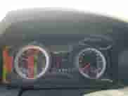 2013 Ram 1500 Tradesman z VIN 1C6RR7FP6DS645313, wystawiony jako Copart lot #57781625 z przebiegiem 299 001 mil mil oraz Szkoda całkowita • Salvage title. Historia ofert i sprzedaży dostępna na DreamBid. Obrazek 9.