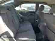 2011 Toyota Camry LE z VIN 4T1BF3EK9BU592184, wystawiony jako Copart lot #67451905 z przebiegiem 167 083 mil mil oraz Szkoda całkowita • Salvage title. Historia ofert i sprzedaży dostępna na DreamBid. Obrazek 10.