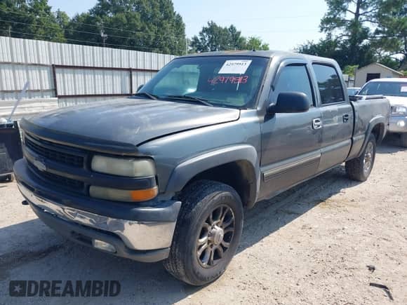 2002 Chevrolet Silverado 1500HD LT с VIN 1GCGC13U52F103974, выставлен на аукционе IAAI как лот 42979513 с пробегом Не указан миль и . История ставок и продаж доступна на DreamBid. Изображение 2.