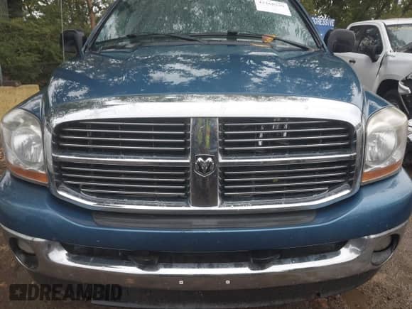 2006 Dodge 1500 SLT with VIN 1D7HU18286S553663, listed as a IAAI auction lot 43268539 with 230,000 mi miles and . Bid and sale history available at DreamBid. Image 12.