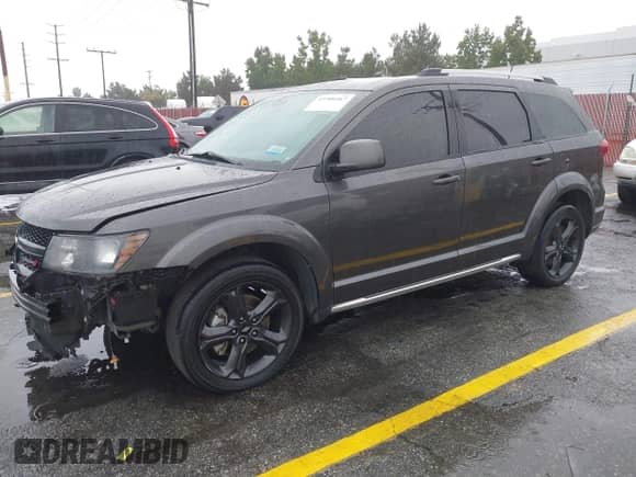 2019 Dodge Journey Crossroad z VIN 3C4PDDGG2KT759252, wystawiony jako IAAI lot #43306167 z przebiegiem 81 547 mil mil oraz . Historia ofert i sprzedaży dostępna na DreamBid. Obrazek 18.