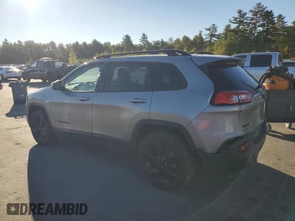 2016 Jeep Cherokee Latitude с VIN 1C4PJMCB4GW130693, выставлен на аукционе Copart как лот 84252085 с пробегом 97 585 миль миль и Списание • Salvage title. История ставок и продаж доступна на DreamBid. Изображение 2.