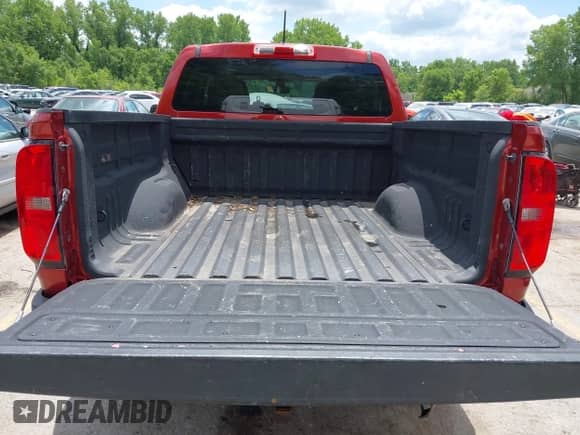 2016 Chevrolet Colorado 4WD WT с VIN 1GCGTBE35G1132647, выставлен на аукционе IAAI как лот 42350705 с пробегом 160 351 миль миль и . История ставок и продаж доступна на DreamBid. Изображение 18.