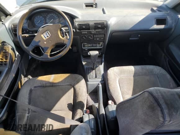 1990 Honda Accord LX with VIN JHMCB7652LC076386, listed as a Copart auction lot 57727165 with 245,375 mi miles and Salvage title. Bid and sale history available at DreamBid. Image 8.