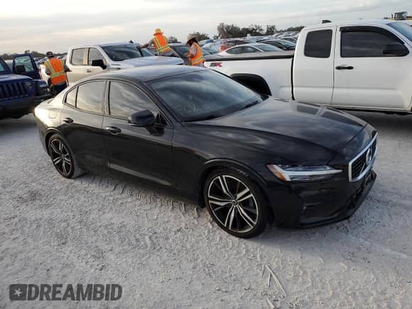 2020 Volvo S60 R-Design с VIN 7JR102FM3LG072611, выставлен на аукционе Copart как лот 76905744 с пробегом Не указан миль и На запчасти • Non repairable. История ставок и продаж доступна на DreamBid. Изображение 4.