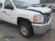 2012 Chevrolet Silverado 2500HD Work Truck z VIN 1GB0CVCG8CF145676, wystawiony jako IAAI lot #41835188 z przebiegiem 88 412 mil mil oraz . Historia ofert i sprzedaży dostępna na DreamBid. Obrazek 17.
