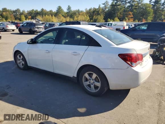 2015 Chevrolet Cruze LT z VIN 1G1PC5SB0F7241986, wystawiony jako Copart lot #82207085 z przebiegiem 126 671 mil mil oraz Czysty tytuł • Clean title. Historia ofert i sprzedaży dostępna na DreamBid. Obrazek 2.