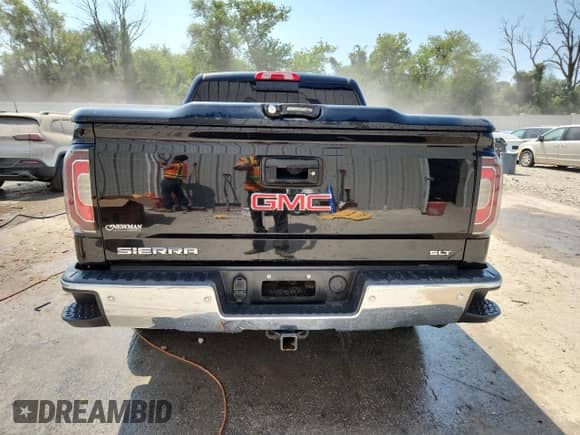 2018 GMC Sierra 1500 SLT with VIN 3GTU2NEJ6JG643153, listed as a Copart auction lot 69109475 with 138,577 mi miles and Non repairable. Bid and sale history available at DreamBid. Image 6.