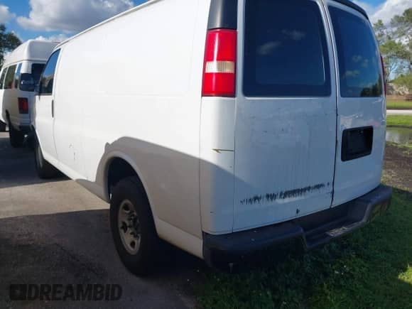 2014 Chevrolet Express Cargo с VIN 1GCWGFBA3E1133853, выставлен на аукционе IAAI как лот 43315863 с пробегом 170 481 миль миль и . История ставок и продаж доступна на DreamBid. Изображение 3.
