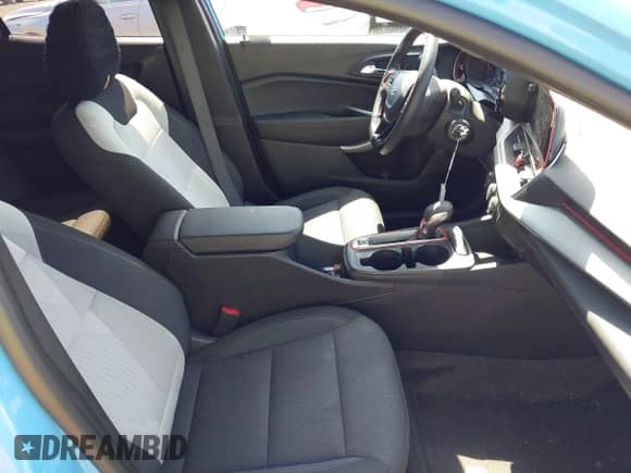 2024 Chevrolet Trax 1RS с VIN KL77LGE23RC178664, выставлен на аукционе IAAI как лот 42574715 с пробегом 15 001 миль миль и . История ставок и продаж доступна на DreamBid. Изображение 5.