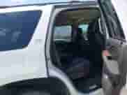 2014 Chevrolet Tahoe LTZ с VIN 1GNSCCE05ER137858, выставлен на аукционе IAAI как лот 43003893 с пробегом 119 085 миль миль и . История ставок и продаж доступна на DreamBid. Изображение 8.