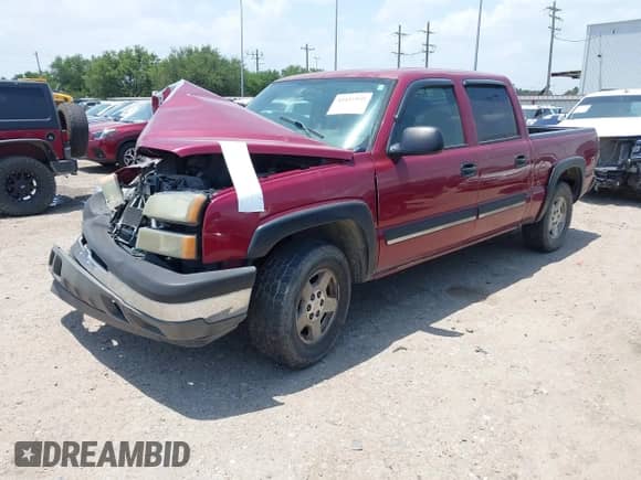 2005 Chevrolet Silverado 1500 Z71 с VIN 2GCEK13T551143145, выставлен на аукционе IAAI как лот 42439955 с пробегом Не указан миль и . История ставок и продаж доступна на DreamBid. Изображение 18.