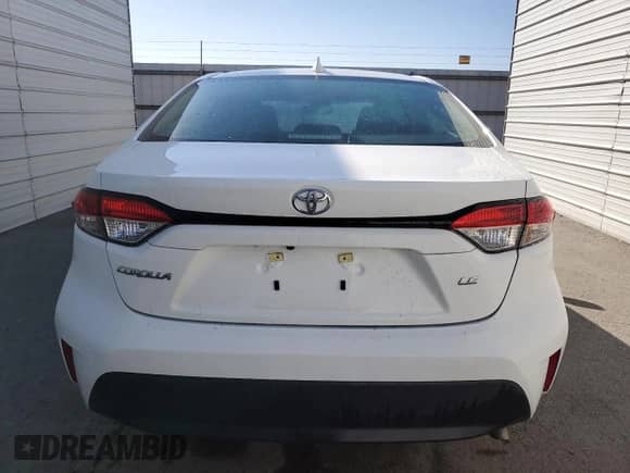 2024 Toyota Corolla LE with VIN 5YFB4MDE4RP137617, listed as a Copart auction lot 86062395 with 21,847 mi miles and Non repairable. Bid and sale history available at DreamBid. Image 6.