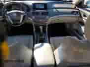 2009 Honda Accord EX-L z VIN 1HGCP25839A130088, wystawiony jako Copart lot #85518484 z przebiegiem 162 834 mil mil oraz Szkoda całkowita • Salvage title. Historia ofert i sprzedaży dostępna na DreamBid. Obrazek 8.