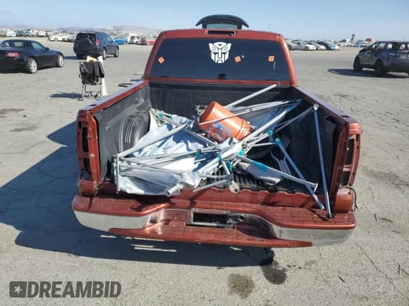 2007 Chevrolet Silverado 1500 LS z VIN 2GCEC13V171133245, wystawiony jako Copart lot #70958045 z przebiegiem Nie podano mil oraz Szkoda całkowita • Salvage title. Historia ofert i sprzedaży dostępna na DreamBid. Obrazek 6.