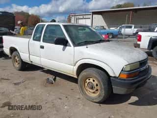 2003 Chevrolet S-10 LS с VIN 1GCDT19X538208735, выставлен на аукционе IAAI как лот 43519856 с пробегом 106 998 миль миль и . История ставок и продаж доступна на DreamBid. Изображение 1.
