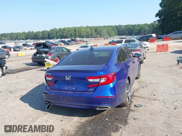 2022 Honda Accord Sport z VIN 1HGCV2F31NA019753, wystawiony jako IAAI lot #43107444 z przebiegiem 19 155 mil mil oraz . Historia ofert i sprzedaży dostępna na DreamBid. Obrazek 4.