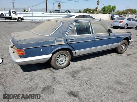1984 Mercedes-Benz 300 SD с VIN WDBCB20A0EA023127, выставлен на аукционе Copart как лот 72327594 с пробегом 257 727 миль миль и Списание • Salvage title. История ставок и продаж доступна на DreamBid. Изображение 3.