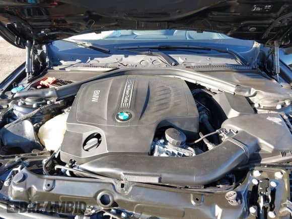 2016 BMW 4 Series 435i xDrive z VIN WBA4B3C55GG528796, wystawiony jako IAAI lot #41971908 z przebiegiem 64 573 mil mil oraz . Historia ofert i sprzedaży dostępna na DreamBid. Obrazek 10.