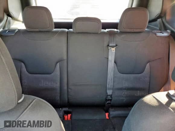 2017 Jeep Renegade Latitude с VIN ZACCJABB3HPE94245, выставлен на аукционе Copart как лот 85098705 с пробегом Не указан миль и Списание • Salvage title. История ставок и продаж доступна на DreamBid. Изображение 10.