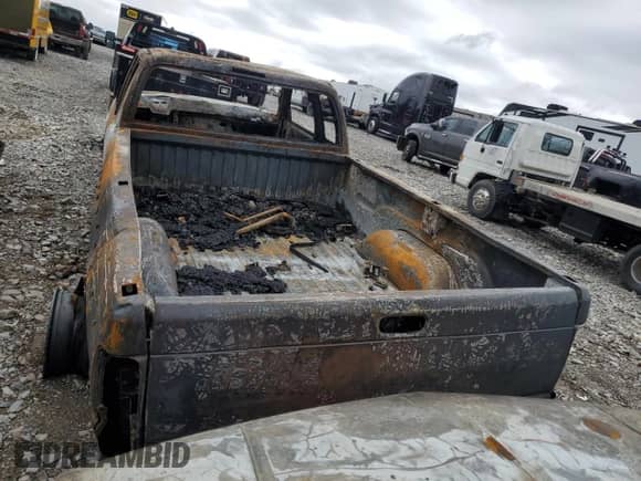 2001 Dodge 3500 with VIN 1B7MF33611J588987, listed as a Copart auction lot 80669104 with Not provided miles and Non repairable. Bid and sale history available at DreamBid. Image 6.