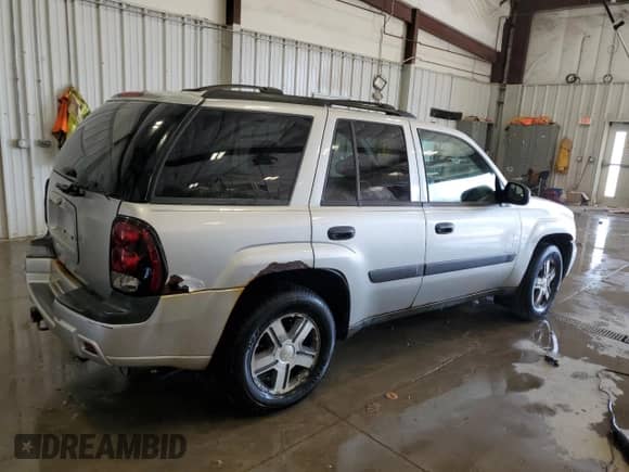 2005 Chevrolet TrailBlazer LT с VIN 1GNDT13S952371883, выставлен на аукционе Copart как лот 67388705 с пробегом 171 969 миль миль и Списание • Salvage title. История ставок и продаж доступна на DreamBid. Изображение 3.