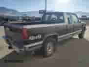 1992 GMC Sierra 1500 z VIN 2GTEK19K0N1519801, wystawiony jako Copart lot #76756064 z przebiegiem 325 350 mil mil oraz Czysty tytuł • Clean title. Historia ofert i sprzedaży dostępna na DreamBid. Obrazek 3.