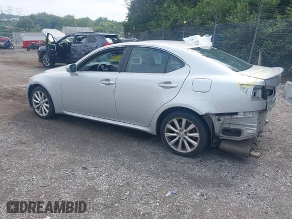 2009 Lexus IS 250 z VIN JTHCK262592029702, wystawiony jako IAAI lot #42998415 z przebiegiem 155 498 mil mil oraz . Historia ofert i sprzedaży dostępna na DreamBid. Obrazek 3.