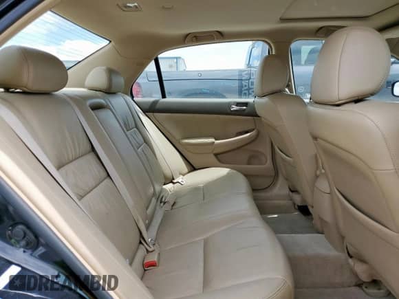 2006 Honda Accord EX-L z VIN 1HGCM66596A022705, wystawiony jako Copart lot #64009855 z przebiegiem 91 051 mil mil oraz Czysty tytuł • Clean title. Historia ofert i sprzedaży dostępna na DreamBid. Obrazek 10.