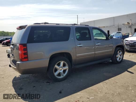 2012 Chevrolet Suburban LTZ с VIN 1GNSKKE73CR140104, выставлен на аукционе Copart как лот 62504165 с пробегом 249 334 миль миль и Чистый • Clean title. История ставок и продаж доступна на DreamBid. Изображение 3.