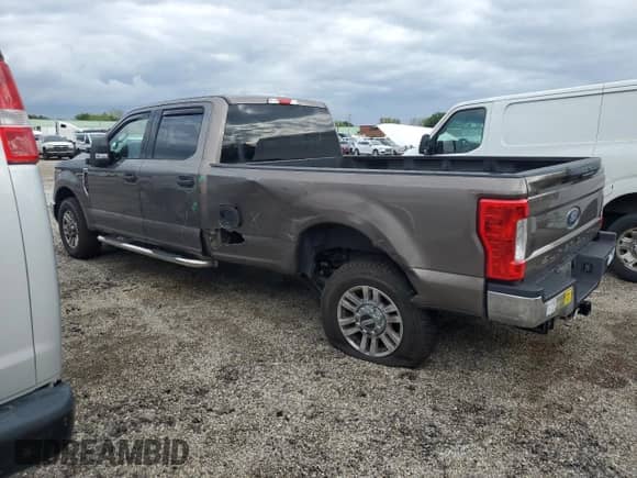 2018 Ford F-250 XL with VIN 1FT7W2A6XJED04808, listed as a Copart auction lot 72164194 with 101,691 mi miles and Salvage title. Bid and sale history available at DreamBid. Image 2.