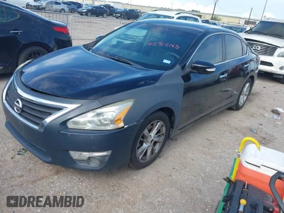 2015 Nissan Altima S z VIN 1N4AL3AP0FC424008, wystawiony jako IAAI lot #42912163 z przebiegiem 181 581 mil mil oraz . Historia ofert i sprzedaży dostępna na DreamBid. Obrazek 2.