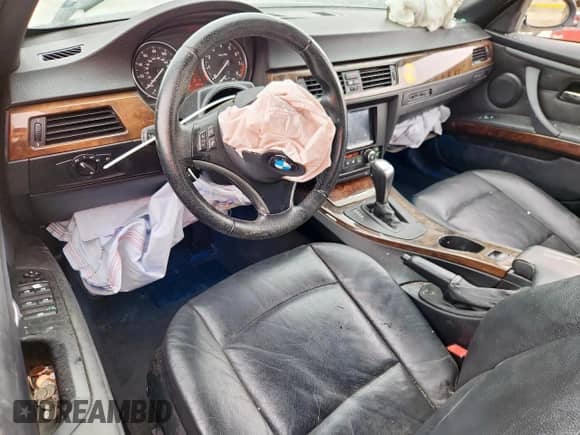 2007 BMW 3 Series 328i z VIN WBAWL13507PX16720, wystawiony jako Copart lot #68773895 z przebiegiem 91 223 mil mil oraz Szkoda całkowita • Salvage title. Historia ofert i sprzedaży dostępna na DreamBid. Obrazek 8.