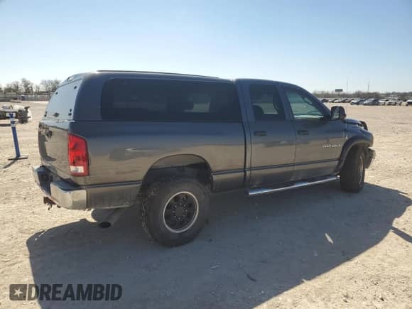 2004 Dodge 2500 SLT with VIN 3D7KA28C24G189077, listed as a Copart auction lot 46672325 with 329,256 mi miles and Salvage title. Bid and sale history available at DreamBid. Image 3.