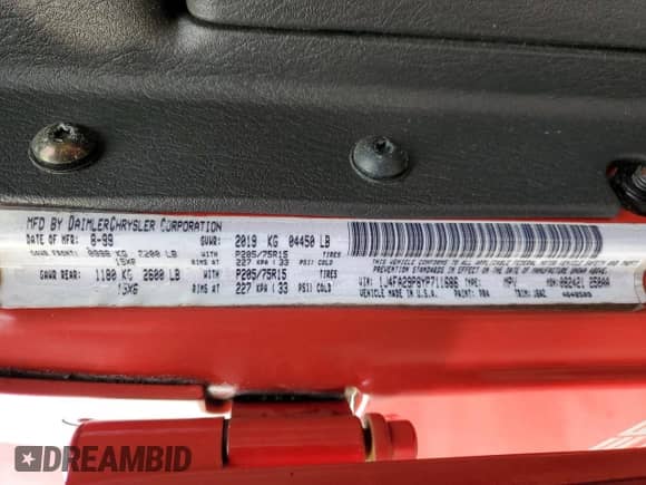 2000 Jeep Wrangler SE with VIN 1J4FA29P8YP711686, listed as a Copart auction lot 68999455 with 100,108 mi miles and Salvage title. Bid and sale history available at DreamBid. Image 13.