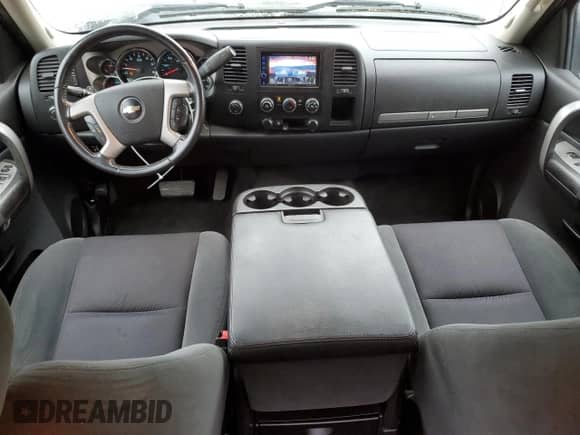 2009 Chevrolet Silverado 2500HD LT с VIN 1GCHK53K49F182139, выставлен на аукционе Copart как лот 57809525 с пробегом 117 857 миль миль и Чистый • Clean title. История ставок и продаж доступна на DreamBid. Изображение 8.