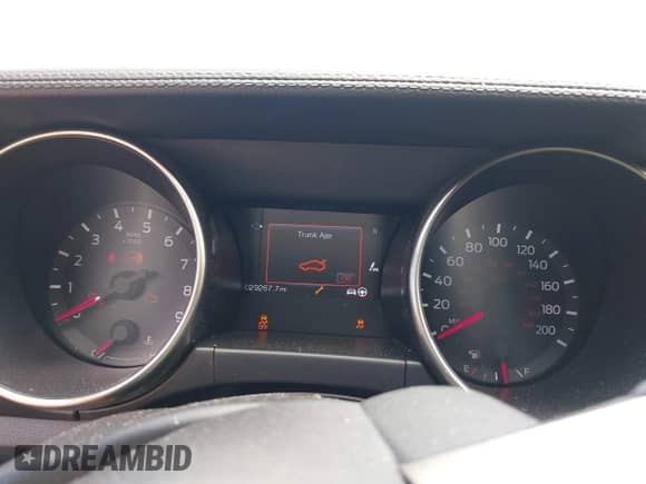 2016 Ford Mustang Shelby GT350 с VIN 1FA6P8JZ2G5522245, выставлен на аукционе IAAI как лот 42744249 с пробегом 29 267 миль миль и . История ставок и продаж доступна на DreamBid. Изображение 7.