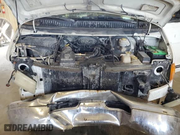 2001 Dodge Passenger with VIN 2B5WB35Z61K540295, listed as a Copart auction lot 73570834 with 204,537 mi miles and Salvage title. Bid and sale history available at DreamBid. Image 12.