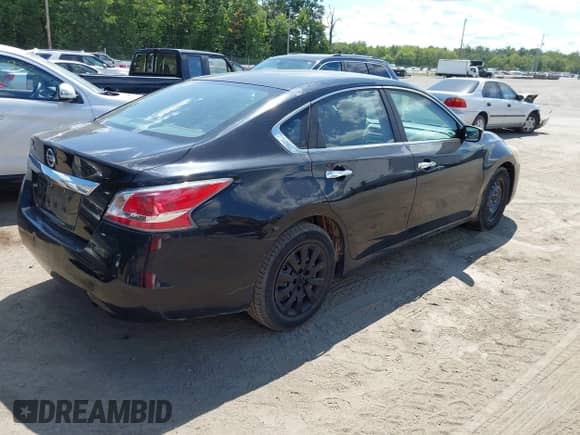 2015 Nissan Altima SL with VIN 1N4AL3AP4FC174952, listed as a IAAI auction lot 43079811 with 103,577 mi miles and . Bid and sale history available at DreamBid. Image 4.